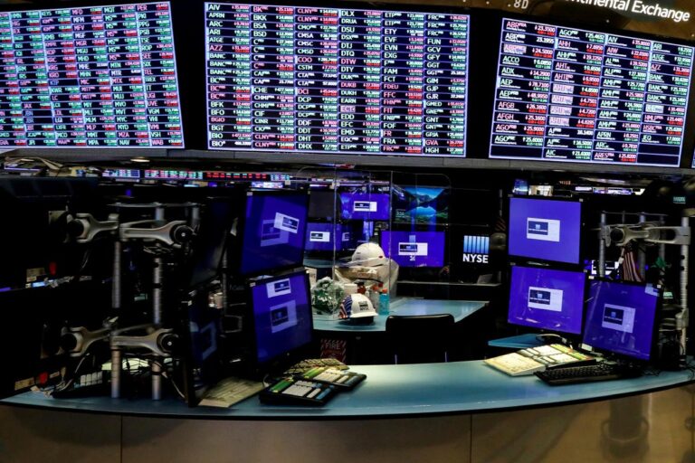 Bolsa-usa-caputal-radio-768x512